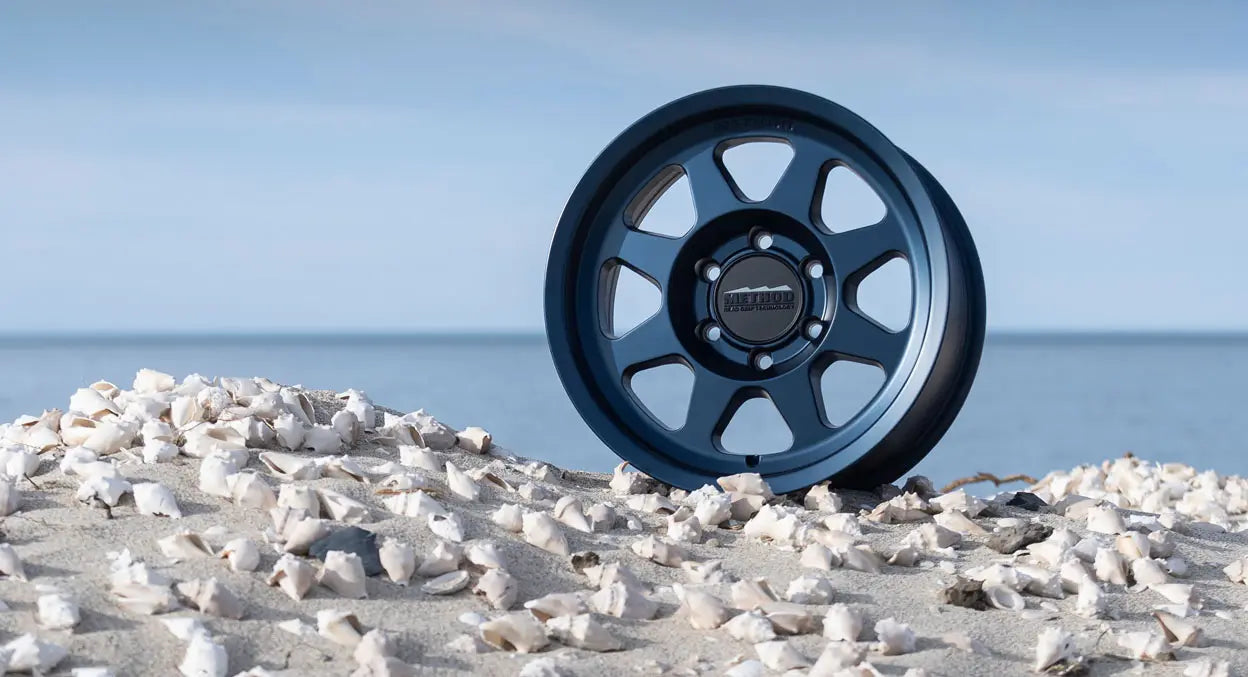 Method 701 BAHIA BLUE 17x9 / 6x5.5 / -12/4.6, Method Wheels