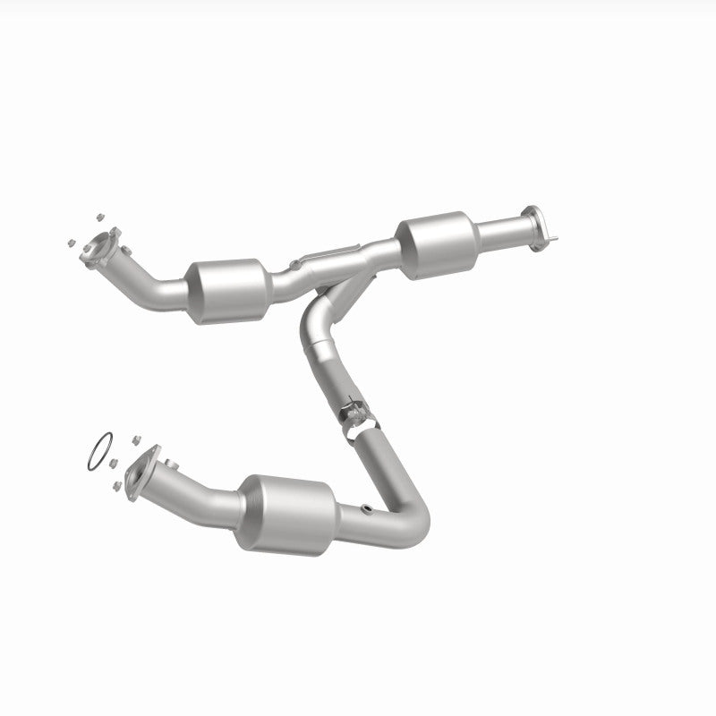 Magnaflow 18-20 Chevrolet Express 2500 Single Underbody 4.3L Direct Fit Catalytic Converter Magnaflow