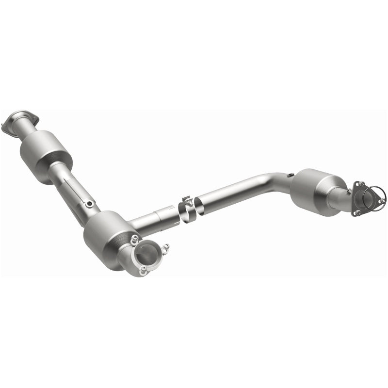 Magnaflow 18-20 Chevrolet Express 2500 Single Underbody 4.3L Direct Fit Catalytic Converter Magnaflow