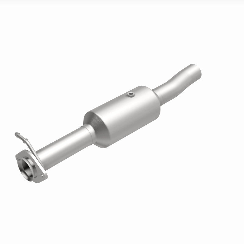MagnaFlow 09-10 Ford F-550 Super Duty V10 6.8L Rear Underbody Direct Fit Catalytic Converter Magnaflow