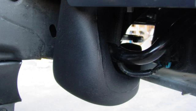 Volant Closed Box With Scoop (Oiled) For 2001-2007 Silverado/Sierra 2500/3500hd 6.0L V8 - 350603 Volant