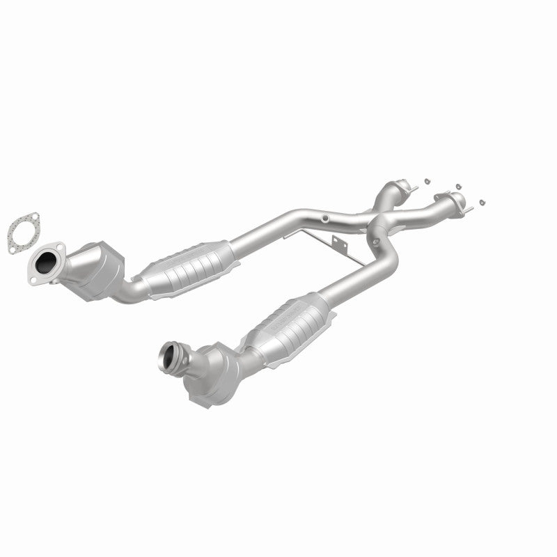 Magnaflow Conv DF 96-98 4.6L *California* Magnaflow
