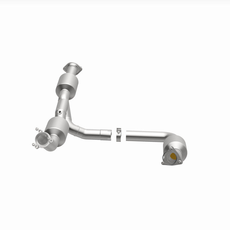 Magnaflow 18-20 Chevrolet Express 2500 Single Underbody 4.3L Direct Fit Catalytic Converter Magnaflow