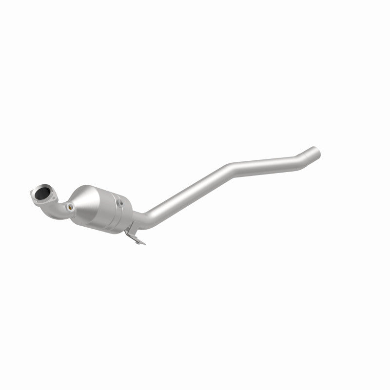 Magnaflow Conv DF 2006-2011 R350 3.5 L Underbody Magnaflow