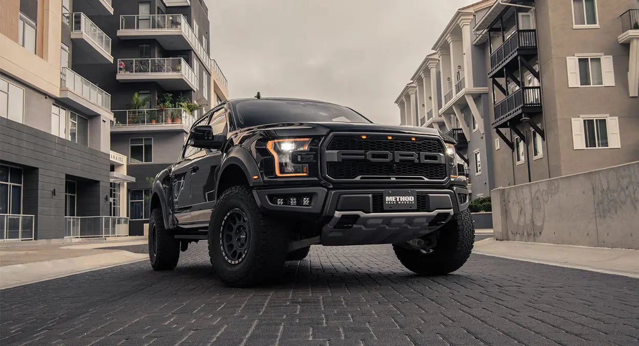 Method 305 NV DOUBLE BLACK 17x8.5 / 5x5 / 0/4.75, 94 Hub Bore - MR305785501000 Method Wheels