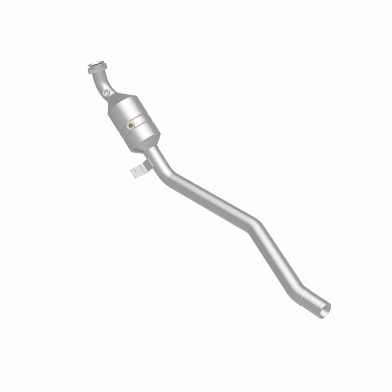 Magnaflow Conv DF 2006-2011 R350 3.5 L Underbody Magnaflow