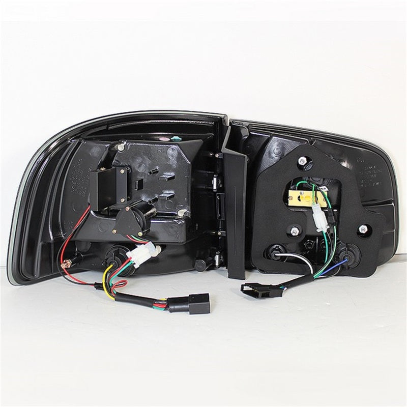 Spyder Volkswagen Touareg 03-07 LED Tail Lights Black ALT-YD-VTOU04-LED-BK SPYDER