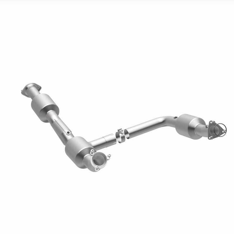 Magnaflow 18-20 Chevrolet Express 2500 Single Underbody 4.3L Direct Fit Catalytic Converter Magnaflow