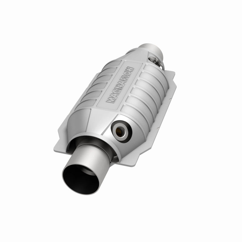 MagnaFlow Conv Univ 2.50inch w/ dual O2 Magnaflow