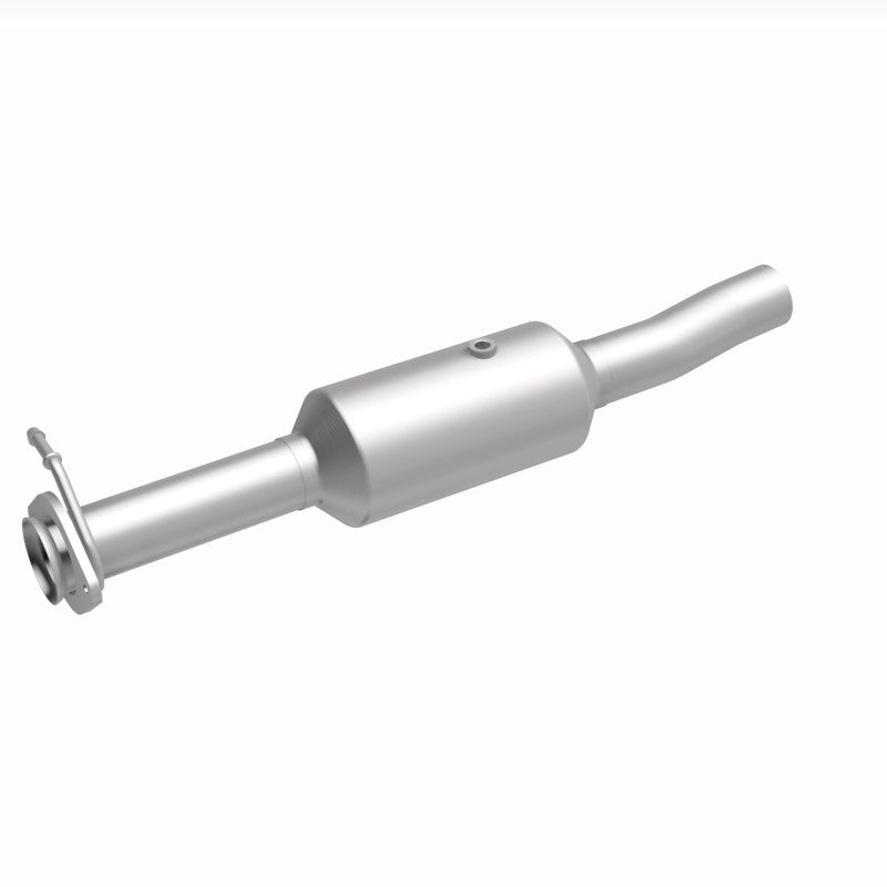 MagnaFlow 09-10 Ford F-550 Super Duty V10 6.8L Rear Underbody Direct Fit Catalytic Converter Magnaflow