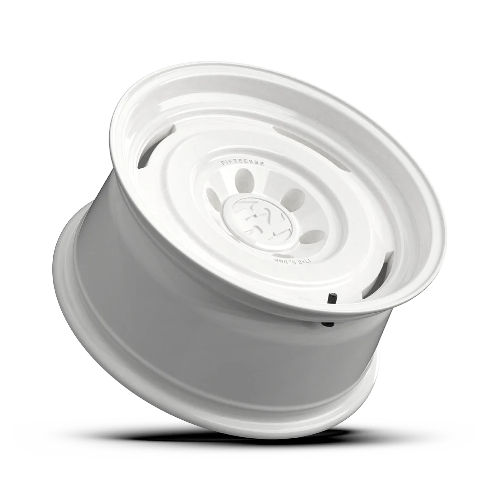 Fifteen52 Analog HD 16x7.5 6x139.7 0 Offset Classic White Wheel AHDCW-67569-00