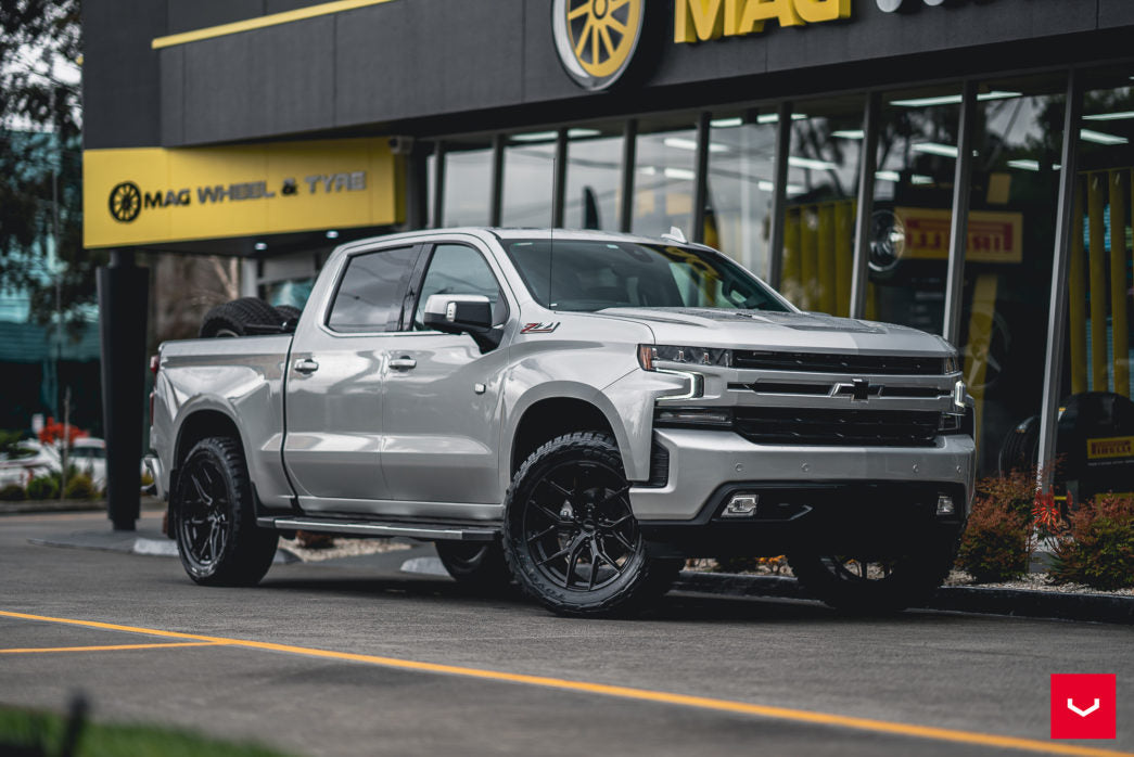 Vossen HF6-4 18x9 / 6x135 / ET0 / Super Deep / 87.1 CB - Satin Black Wheel