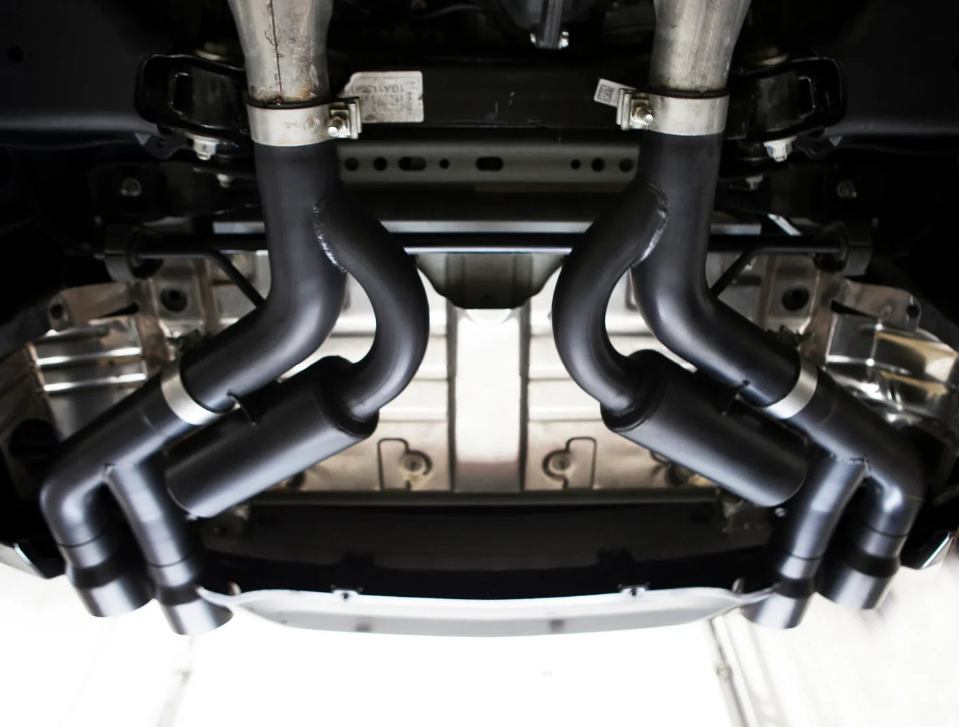 MBRP S7036BLK 3" ARMOR BLK Axle-Back Exhaust – Race Profile | 2016–2024 Camaro SS & ZL1