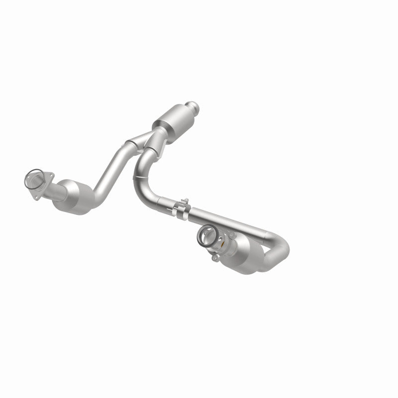Magnaflow 14-15 Chevrolet Silverado 1500 Underbody 4.3L / 5.3L Direct-Fit Catalytic Converter Magnaflow