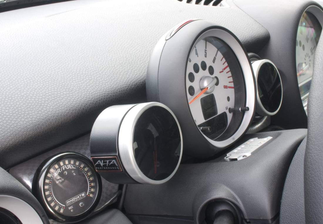 ALTA Single Gauge Pod – MINI Cooper S / JCW R56/R57/R58/R59 (SKU: AMP-INR-210)