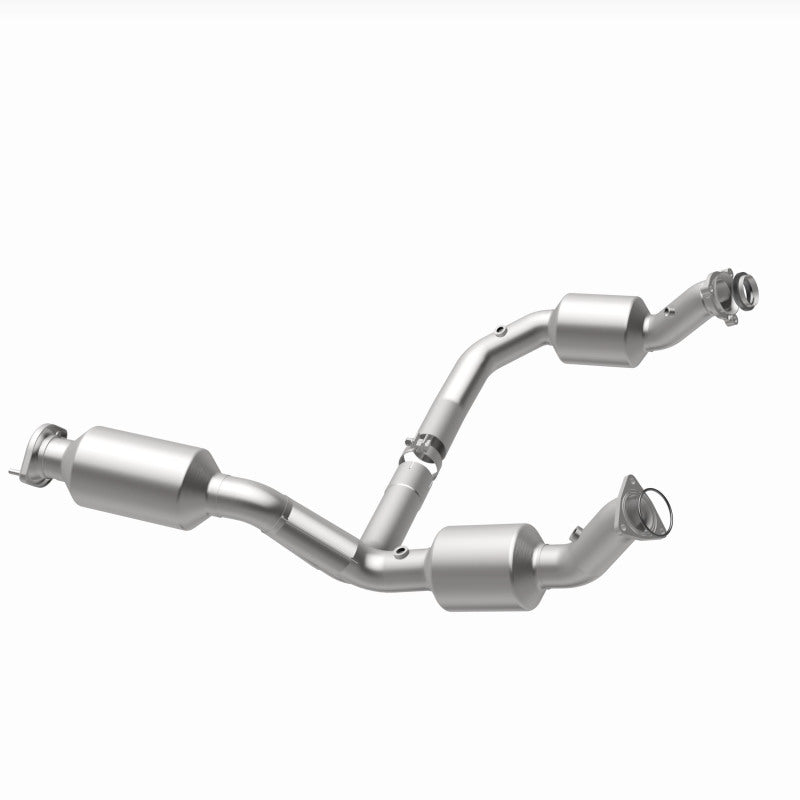 MagnaFlow 2021 Chevrolet Express 2500 4.3L Underbody Direct-Fit Catalytic Converter Magnaflow