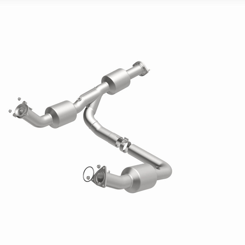 Magnaflow 18-20 Chevrolet Express 2500 Single Underbody 4.3L Direct Fit Catalytic Converter Magnaflow