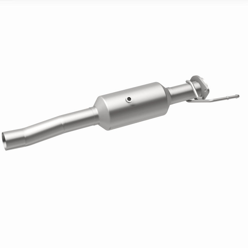 MagnaFlow 18-19 Ford F-450 Super Duty V10 6.8L Underbody Direct Fit Catalytic Converter Magnaflow