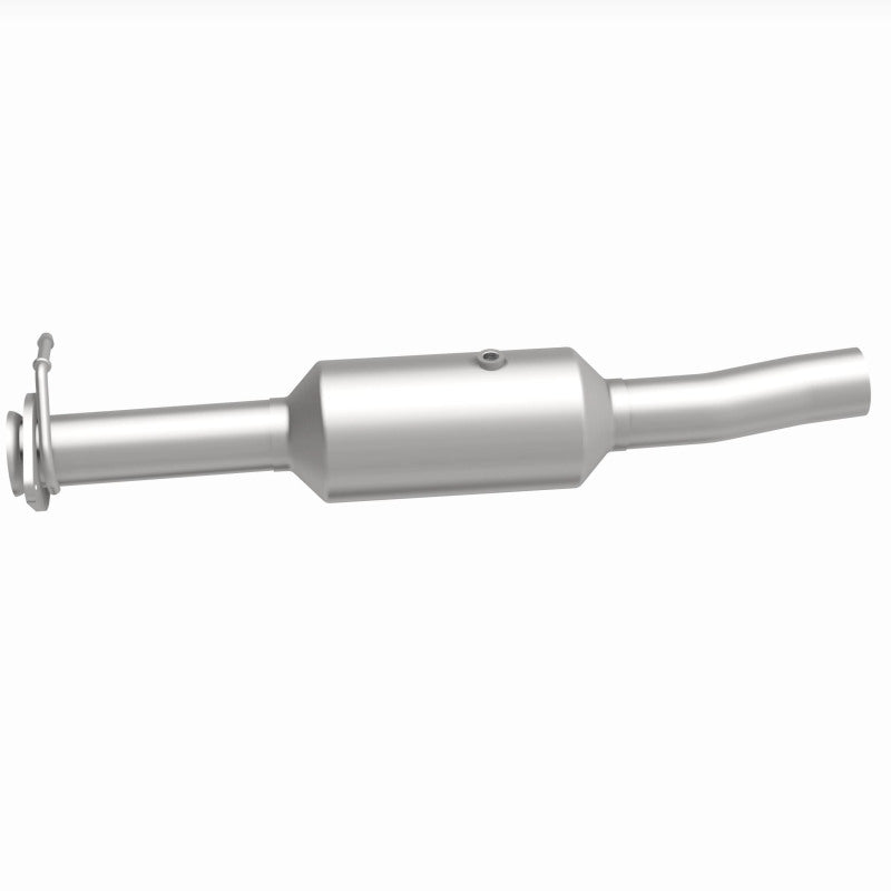 MagnaFlow 09-10 Ford F-550 Super Duty V10 6.8L Rear Underbody Direct Fit Catalytic Converter Magnaflow