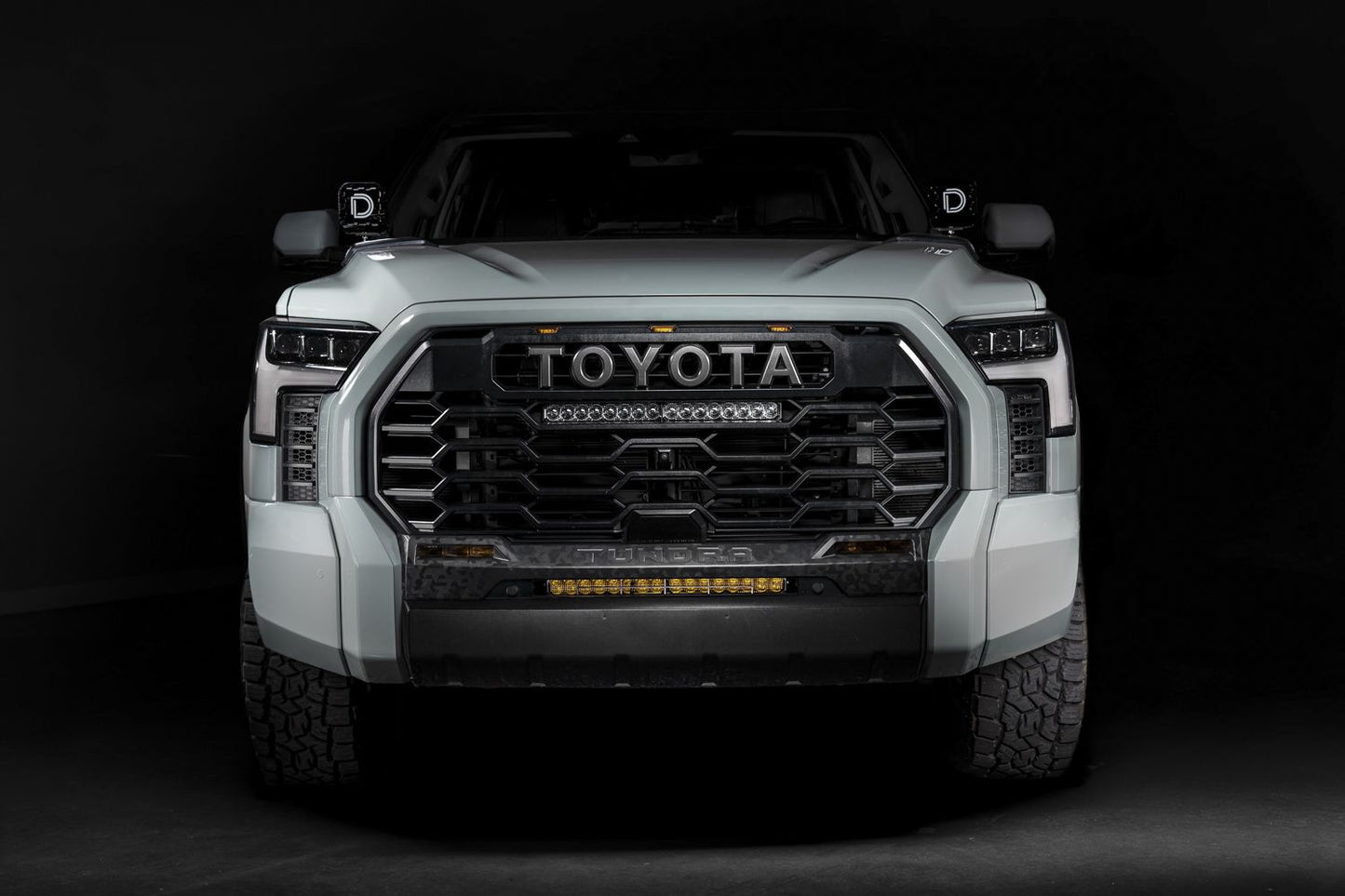 Diode Dynamics 18in Classic Amber TRD Pro Grille Lightbar Kit for 2022-2026 Toyota Tundra - DD7416