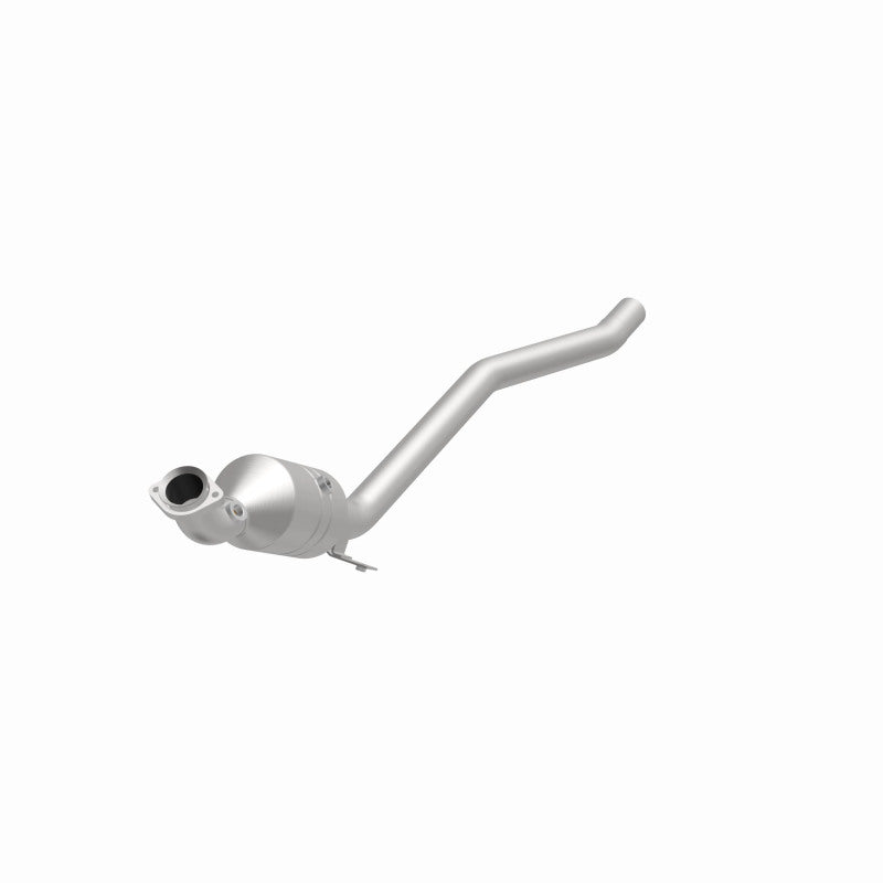 Magnaflow Conv DF 2006-2011 R350 3.5 L Underbody Magnaflow