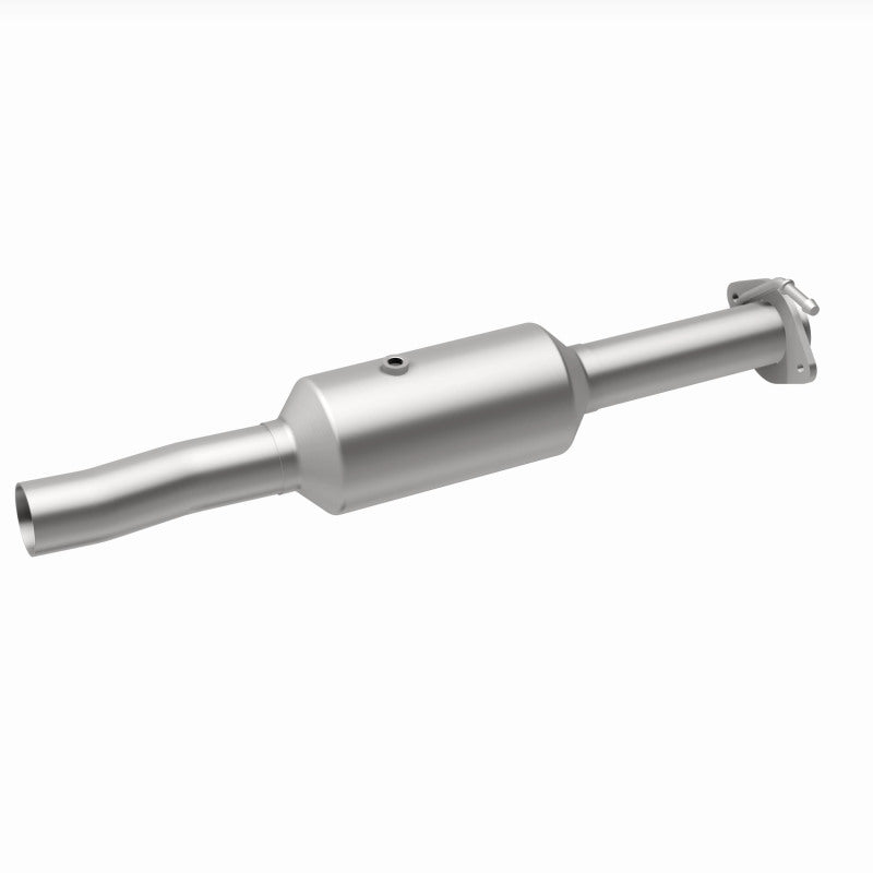MagnaFlow 09-10 Ford F-550 Super Duty V10 6.8L Rear Underbody Direct Fit Catalytic Converter Magnaflow