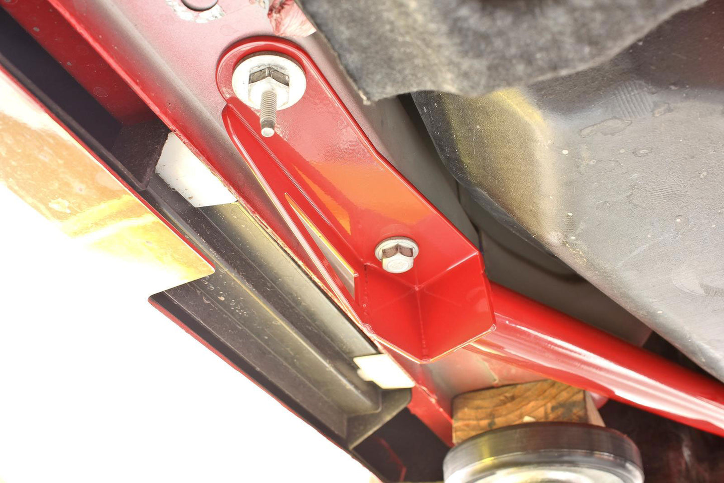 BMR CHASSIS BRACE FRONT OF REAR CRADLE RED (2016+ CAMARO) - eliteracefab.com