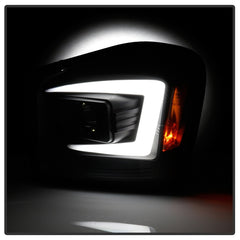 Spyder 04-06 Dodge Durango Projector Headlights - Black PRO-YD-DDU04-LB-BK - eliteracefab.com
