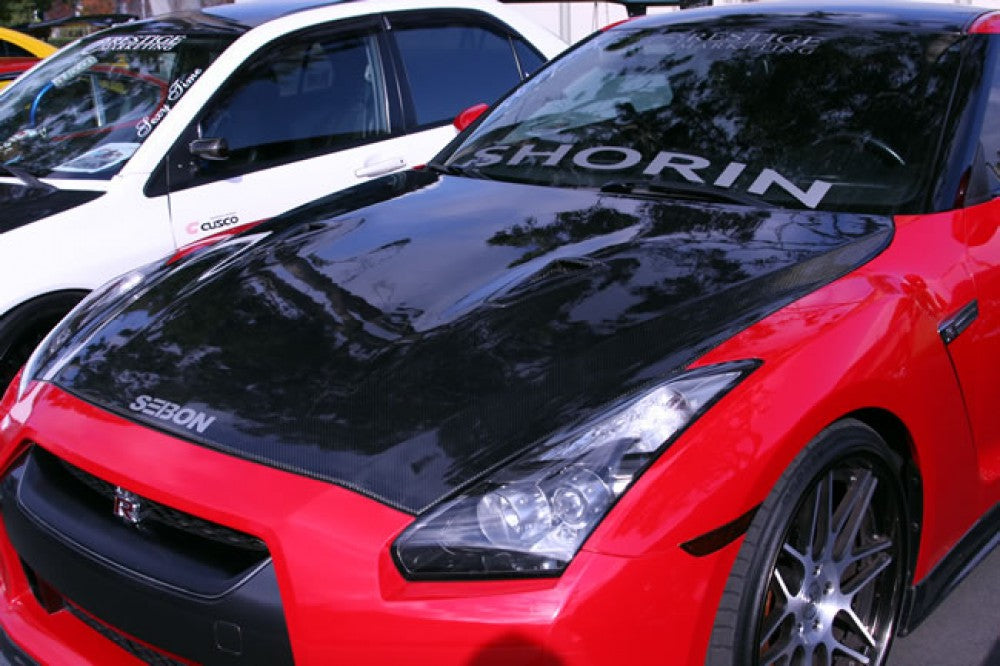 Seibon HD0910NSGTR-OE OEM-Style Carbon Fiber Hood for 2009–2016 Nissan GT-R