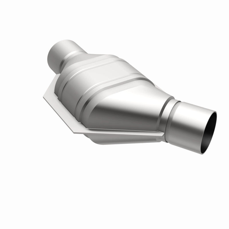 MagnaFlow Conv Univ 2.25in Inlet/Outlet Angled Offset/Center Calif OBDII Magnaflow