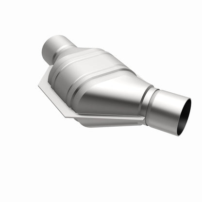 MagnaFlow Conv Univ 2.25in Inlet/Outlet Angled Offset/Center Calif OBDII Magnaflow