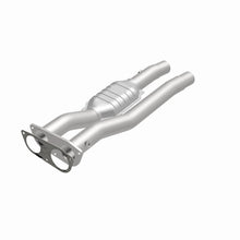 Load image into Gallery viewer, MagnaFlow Conv DF 96-97 7.4L 3500 Truck Rear