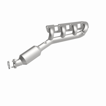 Magnaflow 11-13 QX56 V8 5.6 OEM Manifold Direct Fit Converter Magnaflow