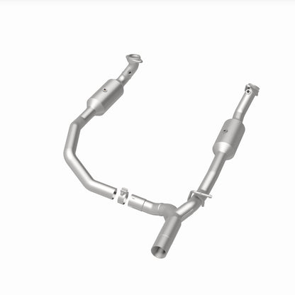 Magnaflow 17-18 Ford E-350 6.8L Direct Fit Converter Magnaflow