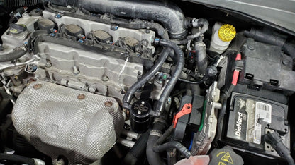 J&L 14-22 Jeep Cherokee 2.4L / 15-21 Jeep Renegade  Driver Side Oil Separator 3.0 - Blk Anodized J&L