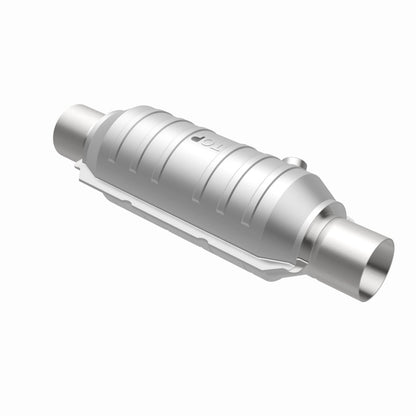 Magnaflow Conv Univ 2.50 HM Angled O2 Magnaflow