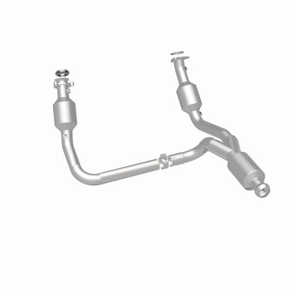 Magnaflow 14-15 Chevrolet Silverado 1500 Underbody 4.3L / 5.3L Direct-Fit Catalytic Converter Magnaflow