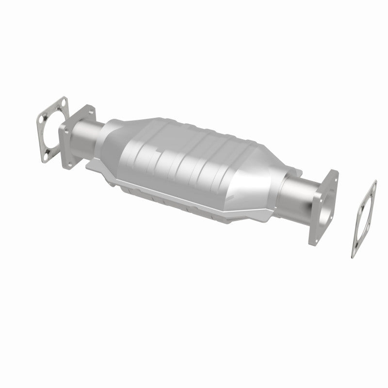 MagnaFlow California Converter Direct Fit 75-82 Chevrolet LUV 1.8L / 86-91 Isuzu Trooper 2.3L Magnaflow