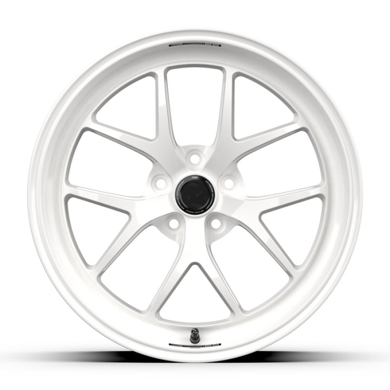 fifteen52 Sector RSR 19x9.5 5x114.3 38mm ET 73.1mm Center Bore Rally White