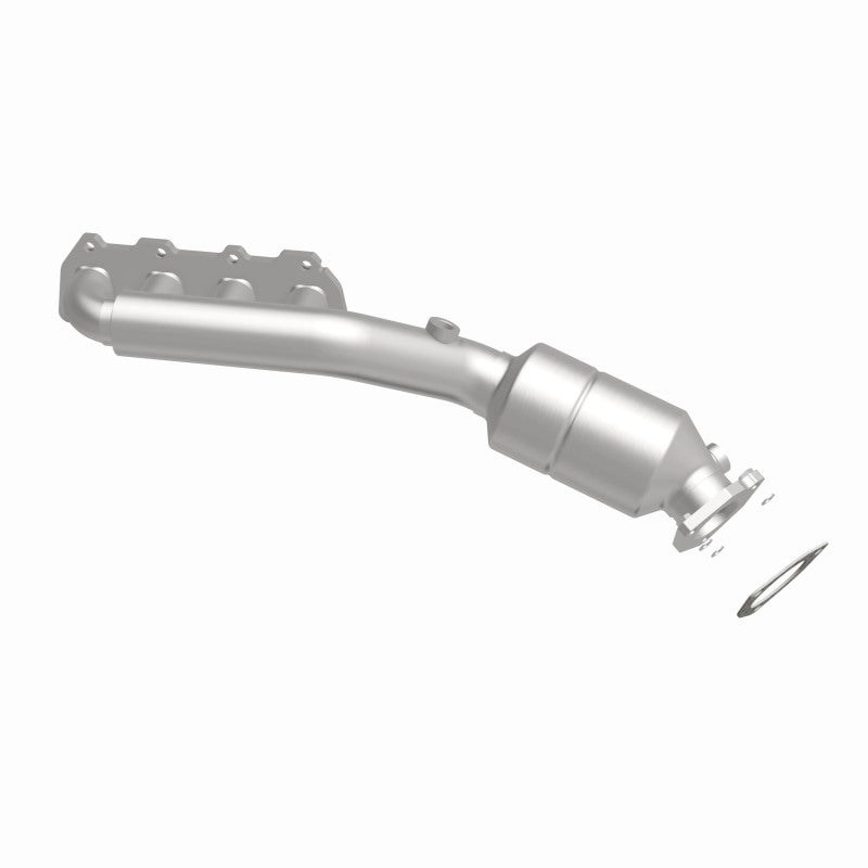 MagnaFlow Conv DF 02-04 VW Passat 4.0L Magnaflow