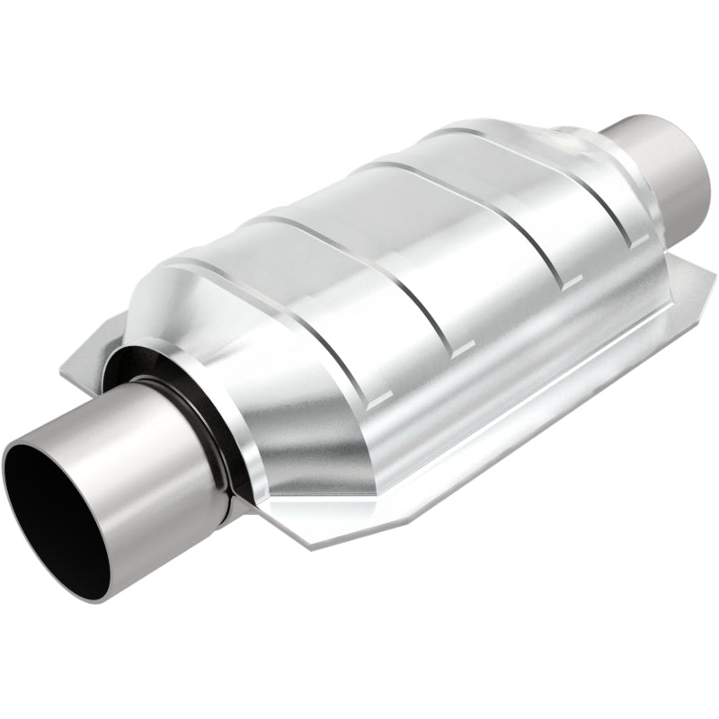 MagnaFlow Conv Univ 2.25 inch Inlet/Outlet Center/Center Oval (CA OBDII) Magnaflow