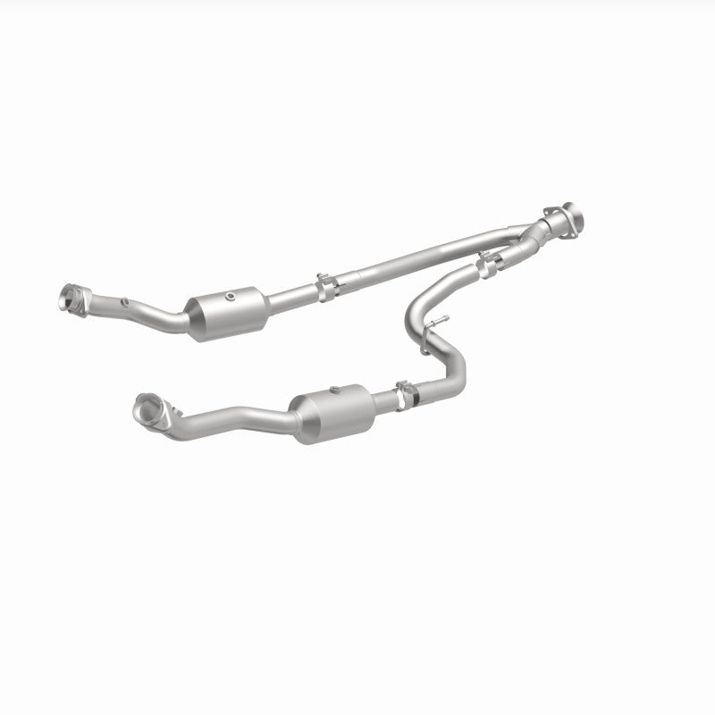 MagnaFlow 20-21 Ford Transit-150 Single Underbody V6 3.5L RWD Direct-Fit Catalytic Converter Magnaflow