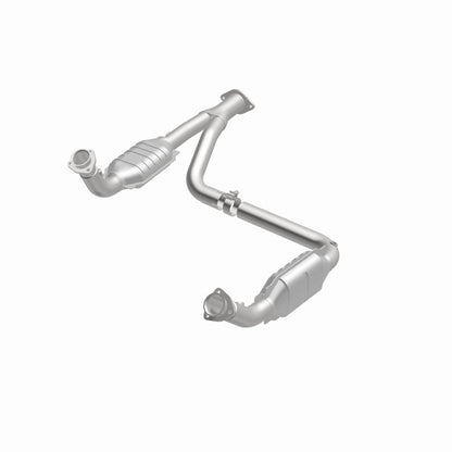 MagnaFlow Conv DF 00-01Tahoe/Yukon V8 5.7L Magnaflow