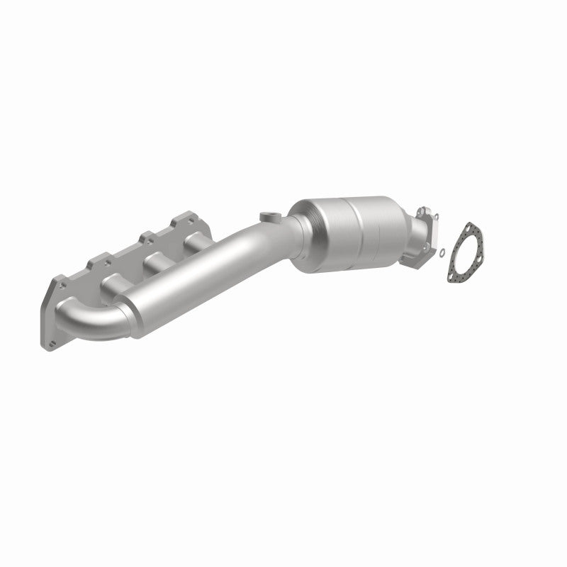 MagnaFlow Conv DF 02-04 VW Passat 4.0L Magnaflow