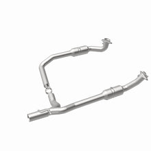 Load image into Gallery viewer, Magnaflow Conv DF 2009-2012 E-150 5.4 L Underbody