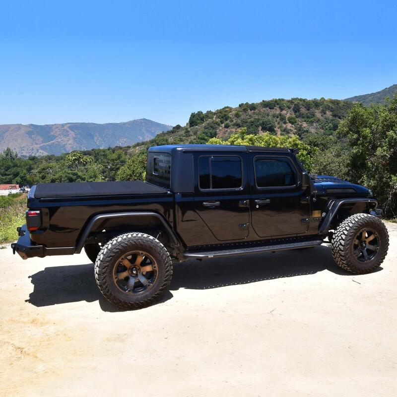 Westin 20-24 Jeep Gladiator Outlaw Running Board