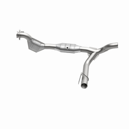 MagnaFlow Conv DF 01 Ford Trucks 4.6L Magnaflow