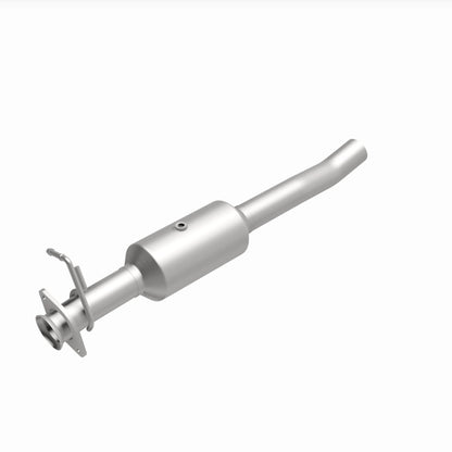 MagnaFlow 16-19 Ford F-650 V10 6.8L Underbody Direct Fit Catalytic Converter Magnaflow
