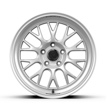 Load image into Gallery viewer, fifteen52 Holeshot RSR 18x9.5 5x120 22mm ET 72.56mm Center Bore Radiant Silver