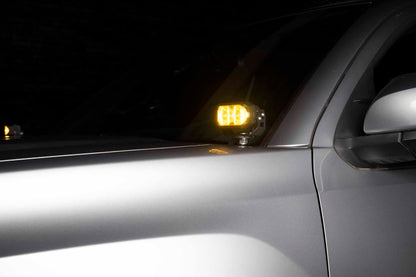 Morimoto 2Banger Ditch Light Kit: 16-23 Tacoma (HXB Yellow Combo Beam)